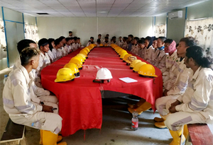 Brifing Peraturan Perusahaan
学习规章制度